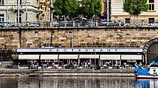 Restaurace Vltava na náplavce Raínova nábeí (23. dubna 2025)
