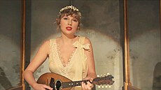 Taylor Swift v albu Folklore je p�ímo zt�lesn�ním trendu cottagecore.