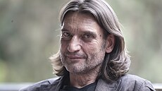 Ve snímku Dv� slova jako klí� se na na�e plátna vrátí i herec Ivan Fran�k (3....