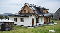 Pvodn plánované zdné ásti byly nakonec konstrukn eeny sendviovými...