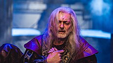Daniel Hlka v pedstavení Dracula 30: Halová tour