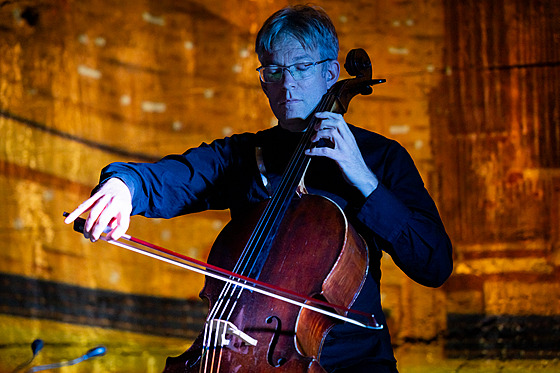 JanáÄkova filharmonie bude m­t jako rezidenÄn­ho sólistu violoncellistu Mosera