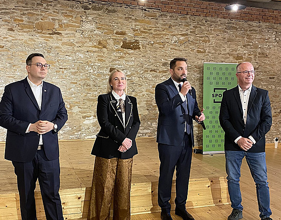 Ministryn obrany a jednika praské kandidátky SPOLU Jana ernochová