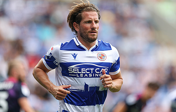 Fotbalista anglického klubu Wimbledon Sam Hutchinson.
