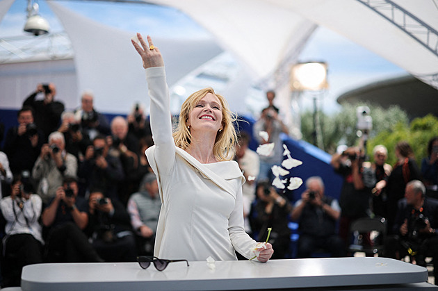 OBRAZEM: Geislerová zářila v Cannes. Náš film soutěží na prestižním festivalu po 30 letech