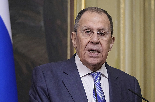 Spojte s námi síly v ochraně svých krajanů na Ukrajině, vyzývá Lavrov Maďarsko