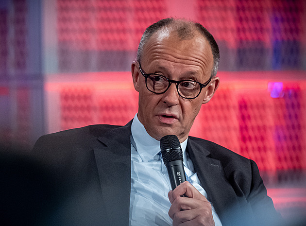 Pokud budete dál blokovat EU, přitvrdíme. Merz hrozí Orbánovi s Ficem, zmiňuje peníze
