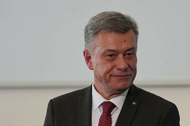 Stanjura varoval Blažka před darem až po podpisu smlouvy. Celé to kryl, zuří Babiš
