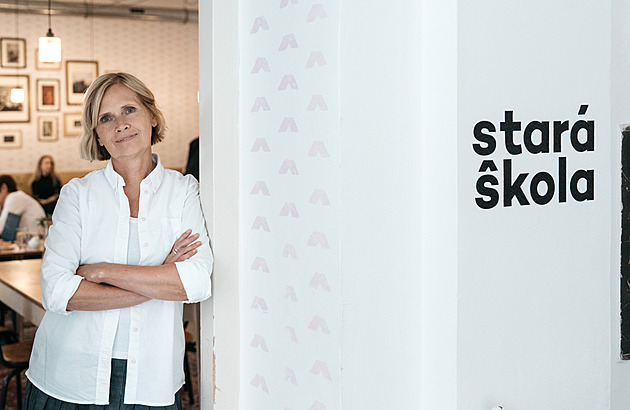 Na kafe a buchtu k babičkám i dědečkům. Staré škole vdechli život senioři