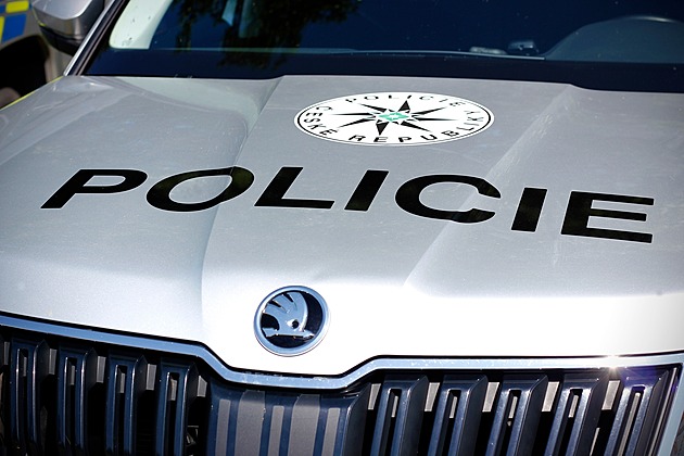 Pobodaný muž na zemi silně krvácel, pomohli kolemjdoucí. Útočníka policie chytila