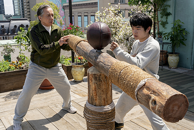 RECENZE: Boj jako pohlazení po duši. Film Karate Kid: Legendy hraje férovou hru