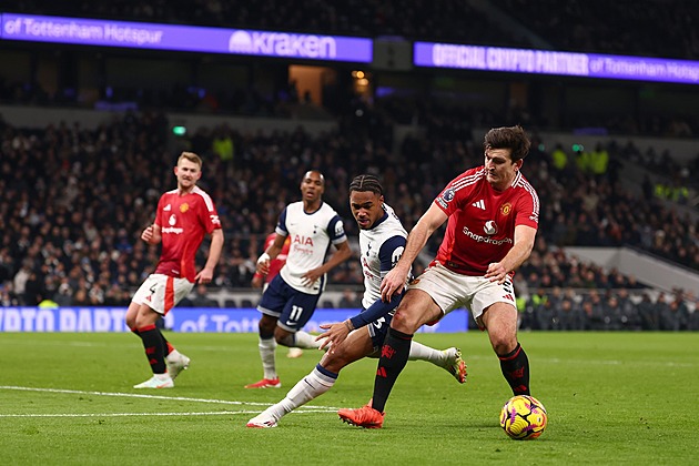 Nejhorší finále a zároveň záchranný kruh. Věříte spíš United, nebo Tottenhamu?