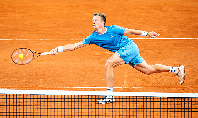 Lehečka otočil duel s Tabilem, v Monte Carlu ho čeká třetí kolo