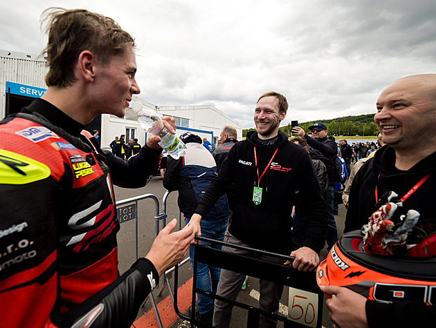 Mistrovství světa superbiků v Mostě: nejméně tři Češi na startu