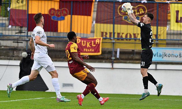 Vyškov - Dukla 0:0, Řezníčkův gól neplatil kvůli ofsajdu, remíza nahrává favoritovi