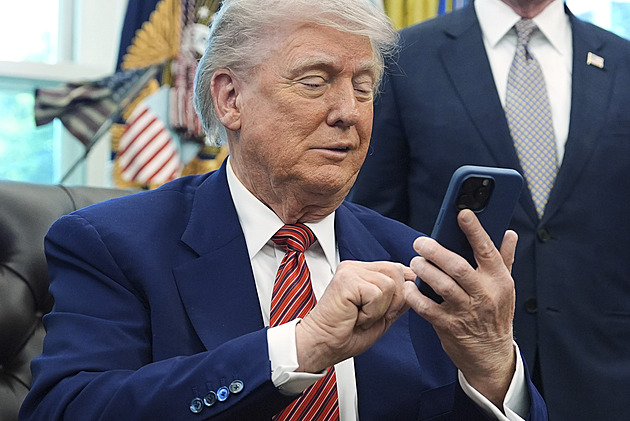 Posíláš peníze do vlasti? Zaplať, plánuje Trump. Afrika přijde o miliardy dolarů
