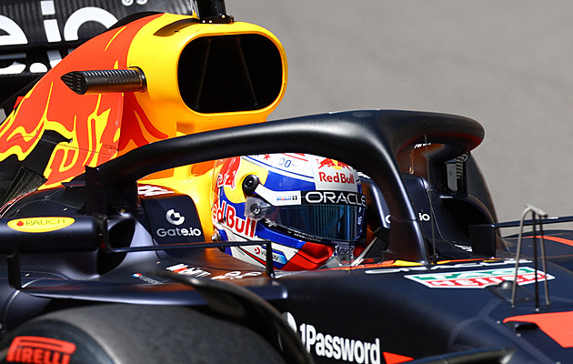 Verstappen zabojuje v Kanadě o čtvrtý triumf v řadě, se soupeři i se sebou