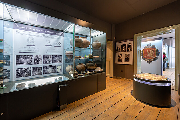 Pam�tn�k m�sta Protiv�na: Historie zde o��v� a p��roda vypr�v�