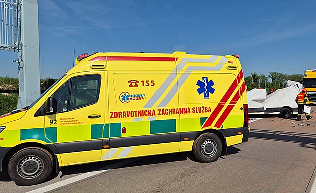 Záchranái ve stedu 30. dubna 2025 dopoledne zasahovali u dvou nehod na D2.