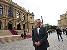 Martin Baxa piel na poslední rozlouení s Jiím Bartokou. (20. kvtna 2025)