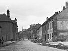 Hlkova ulice v Chomutov ped demolic pvodn zstavby. Konec 70. let 20....