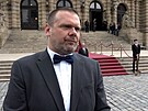 Rozhovor s ministrem kultury Baxou na pohbu Jiího Bartoky