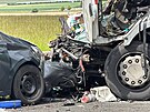 Dlnici D10 ve smru na Turnov uzavela v ptek dopoledne hromadn nehoda,...