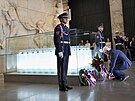 Prezident Petr Pavel pi pietnm aktu v Nrodnm pamtnku 2. svtov vlky v...
