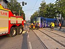 V Ostrav-Vtkovicch vykolejila po stetu s automobilem tramvaj. (27. kvtna...