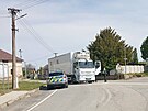 Po uzaven hlavnho tahu se kamiony nahrnuly do okolnch obc. Policie na zk...