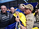 Na Ukrajinu se vrátilo celkem 390 zajatc. (23. kvtna 2025)