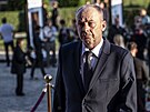 Re�isér Václav Marhoul p�ichází na rozlou�ení s Ji�ím Barto�kou v Rudolfinu...