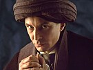 Ian Hart ve filmu Harry Potter a kámen mudrc� (2001)
