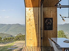 Architekt Saymon Dall Alba vyu�il výhodné pozice a je�t� více p�idal na...