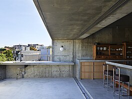 House T je mnohem mén nepíjemný, ne by se ekalo. Je stinný, chladivý,...