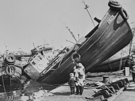 Zahynulo nejmén� 1 655 lidí, domov ztratily dva miliony obyvatel. Nejsiln�j�í...