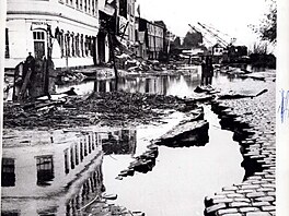 U� 21. kv�tna 1960 ude�ily t�i ot�esy o síle kolem 8 na oblast m�sta...