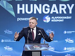 Slovenský premiér Robert Fico na konferenci CPAC v Budapeti (29. kvtna 2025)
