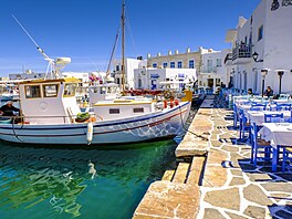 Paros