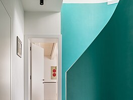 Nové konstrukce vyuívají tradiní materiály, vetn omítané cihly a deva....