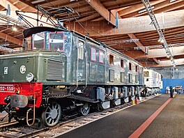 CDT -2D2 5516