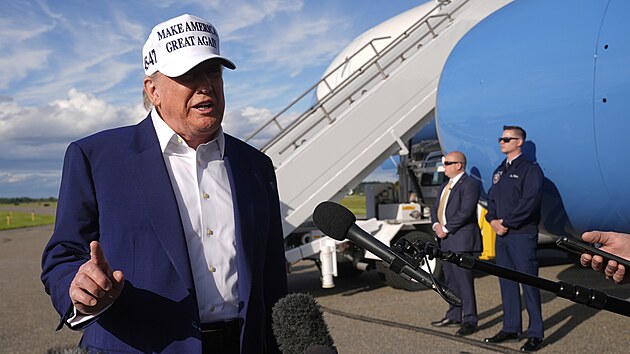 Donald Trump (25. kv�tna 2025)