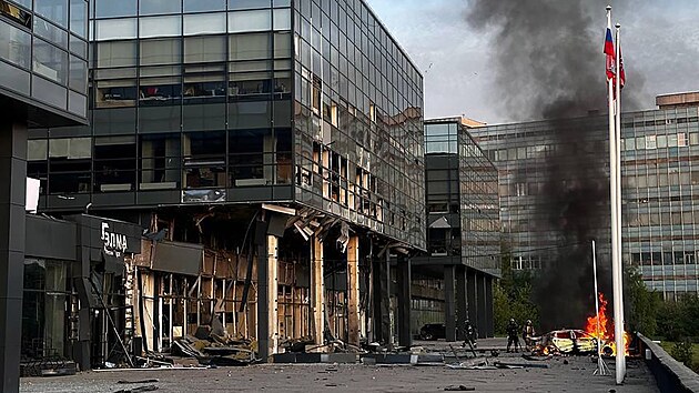 Ukrajinsk drony zashly tovrnu na mikroipy Mikron v Zelenogradu. (28. kvtna 2025)