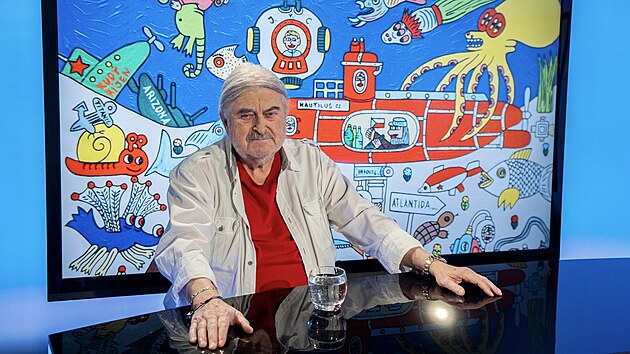 Hostem poadu Rozstel je vtvarnk, herec, texta a bval politik Frantiek Ringo ech.