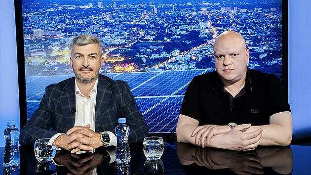 Hosty poadu Rozstel jsou (zleva) Jan Zpoton, 
mstopedseda pedstavenstva E.ON a Martin Groch, editel Witkowitz Atomica. (22. kvtna 2025)