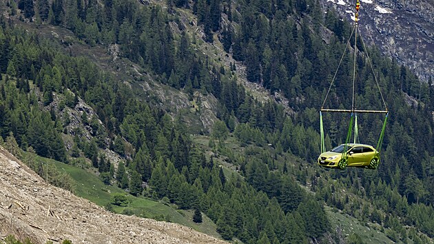 Sesuv p�dy ve �v�carsku zavalil t�m�� celou vesnici. (29. kv�tna 2025)