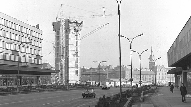 Stavba vkovho domu Armabeton ve druh polovin 70. let