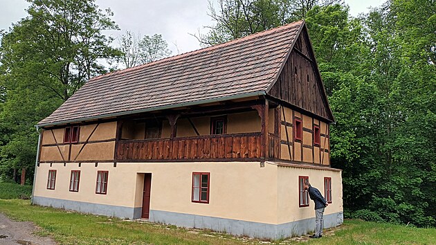 D�m z �ehlovic po p�esunu do Zubrnic.