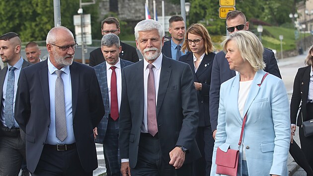 Nvtva prezidenta Petra Pavla s manelkou Evou v eskm Tn. (26. kvtna 2025)