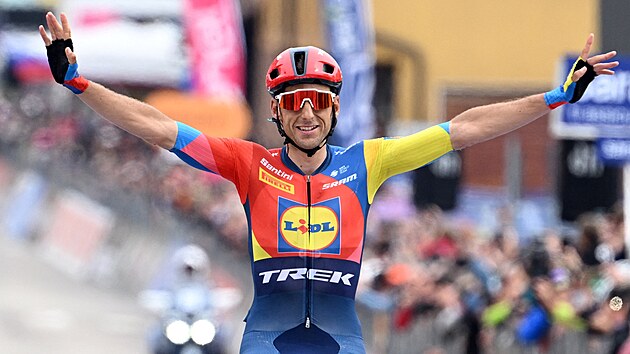 Carlos Verona vít�zí v 15. etap� Gira.